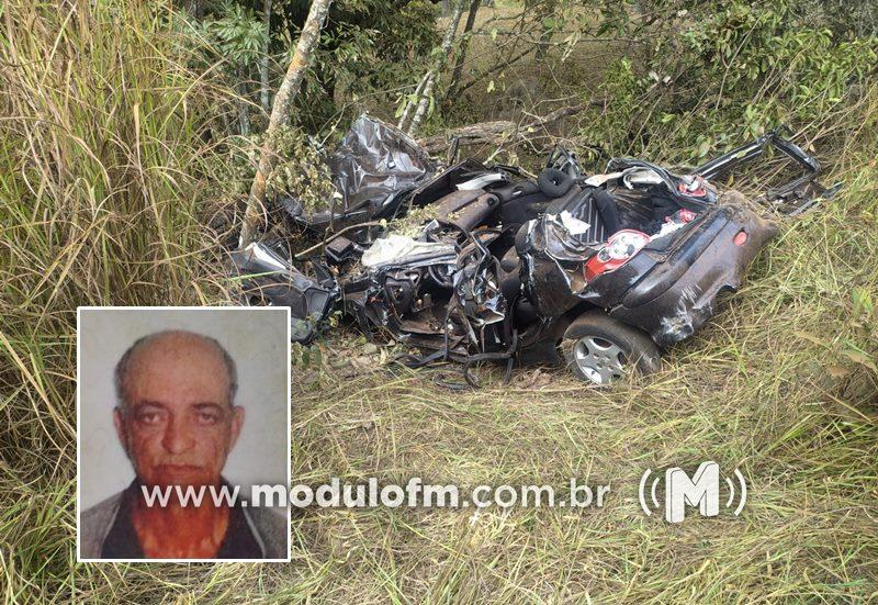 Corpo de idoso desaparecido há cinco dias é encontrado dentro de carro caído em ribanceira na MG-190