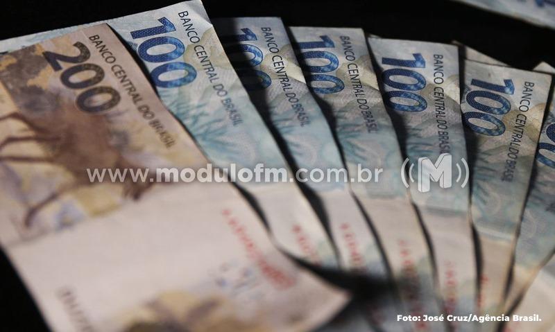 Complemento de R$ 200 do Auxílio Brasil começará a ser pago em agosto