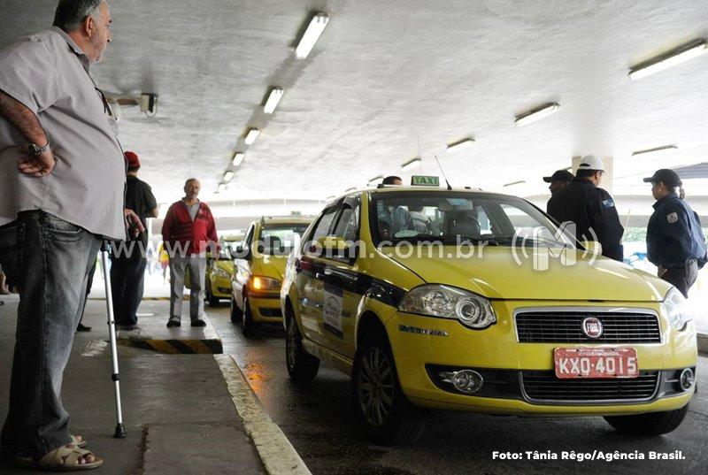 Confira os calendários do auxílio para caminhoneiros e taxistas que começará a ser pago em agosto