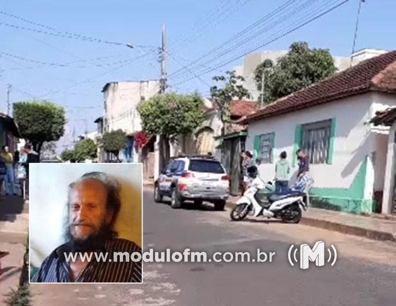 Idoso é encontrado morto com perfurações pelo corpo em Monte Carmelo