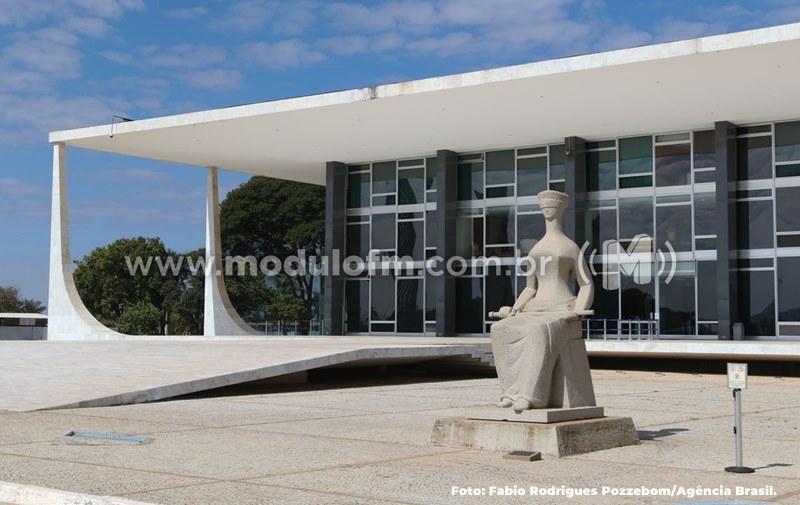 STF aprova por unanimidade reajuste de salários de ministros e juízes