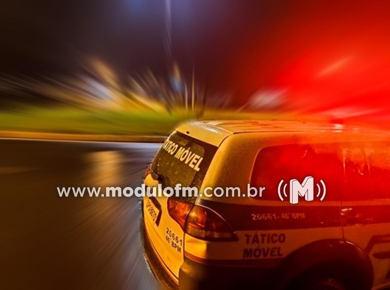 Homem descumpre medida protetiva, invade casa e ameaça ex-companheira de morte