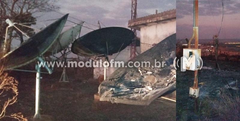 Incêndio próximo ao Cristo Redentor atinge 3 antenas da central de comunicação de TV