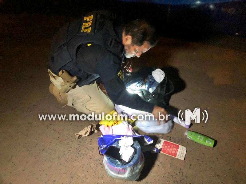 Imagem 2 do post PRF prende homem em ônibus transportando drogas e por suspeita de corrupção de menores na BR-365