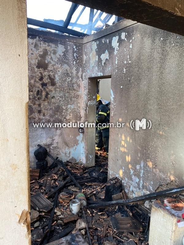 Imagem 4 do post Homem é suspeito de atear fogo na própria casa em Patrocínio