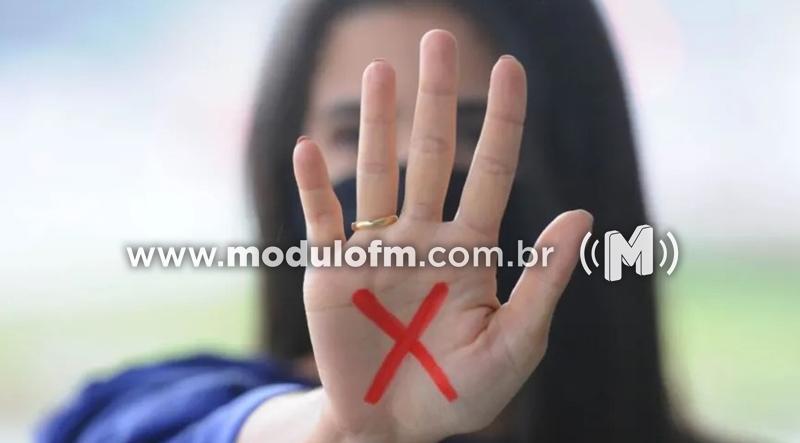 Mulher chama a polícia e diz ter sido assediada sexualmente em seu trabalho na cidade de Patrocínio