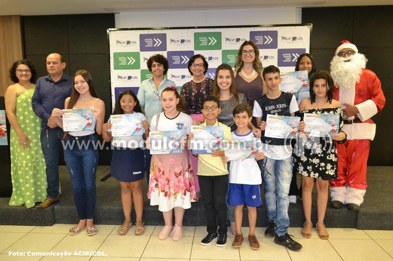 ACIP/CDL entregam premiações aos vencedores do Concurso de Redação e Desenho do Natal de 2022