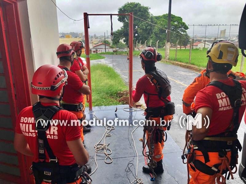 Imagem 4 do post Corpo de Bombeiros realizou treinamento de vistoria e corte de árvores, visando período chuvoso em Patrocínio