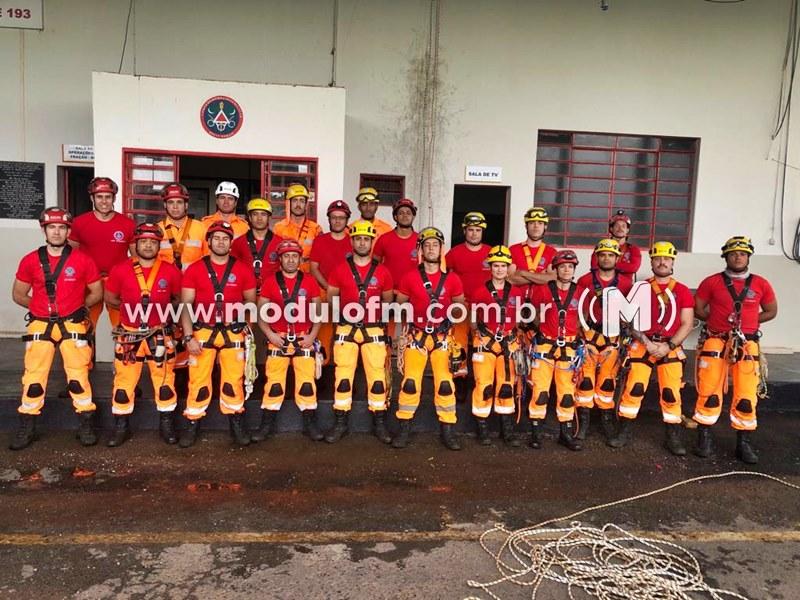 Imagem 2 do post Corpo de Bombeiros realizou treinamento de vistoria e corte de árvores, visando período chuvoso em Patrocínio