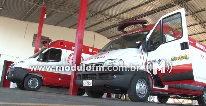 Gestante que conduzia motocicleta sofre ferimentos ao colidir com...