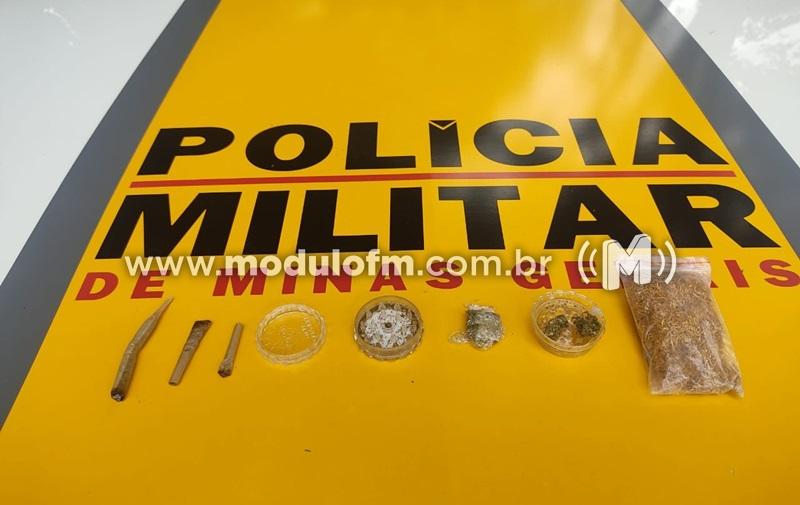 Homem é preso na MG 230 por porte de...