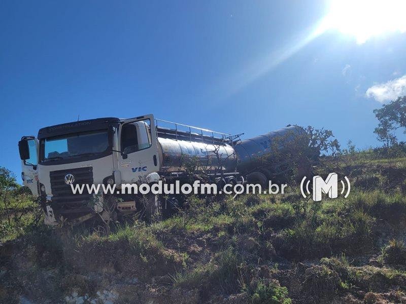 Imagem 4 do post Jovem patrocinense de 19 anos perde a vida em grave acidente na BR-146 em Serra do Salitre