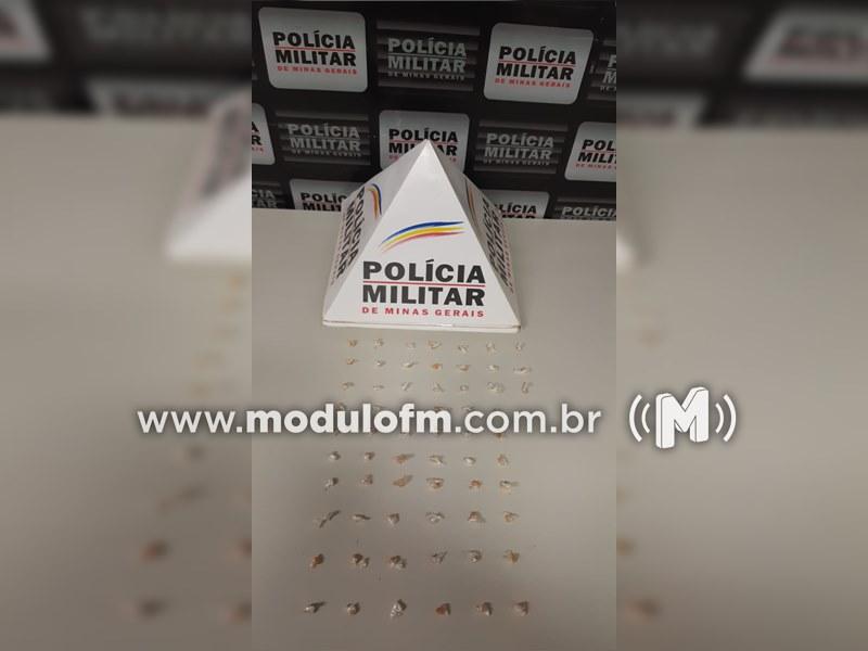 PM cumpre mandado de busca e apreensão em Operação contra o tráfico de drogas no bairro Enéas