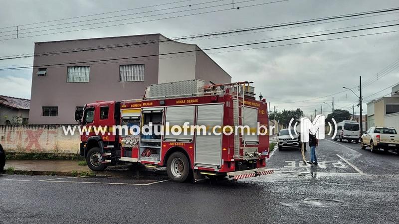 Corpo de Bombeiros debela inicio de incêndio no Bairro São Cristóvão nesta sexta (20/01)