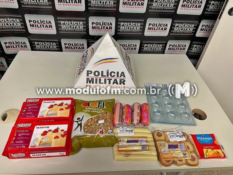 Duas mulheres são presas por furto em supermercado no centro da cidade