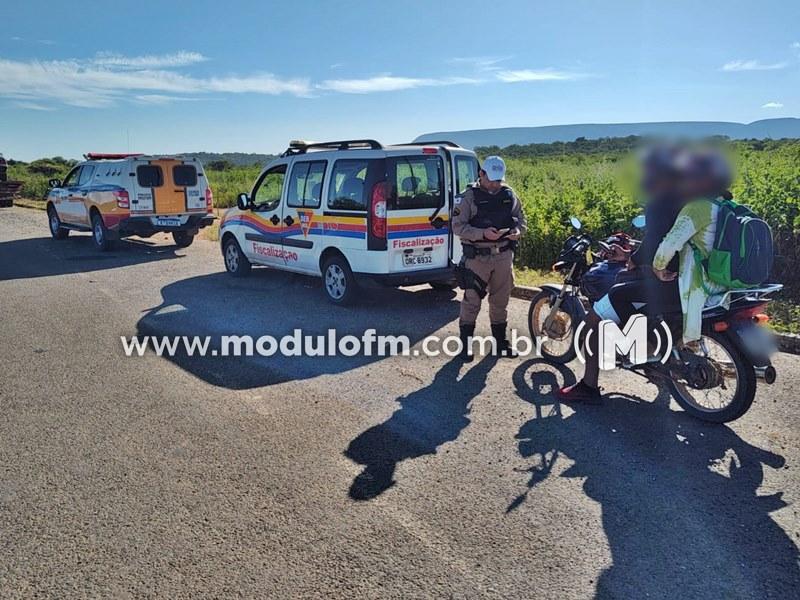 Foragida da Justiça por homicídio tenta escapar da polícia com nome falso na MG-190
