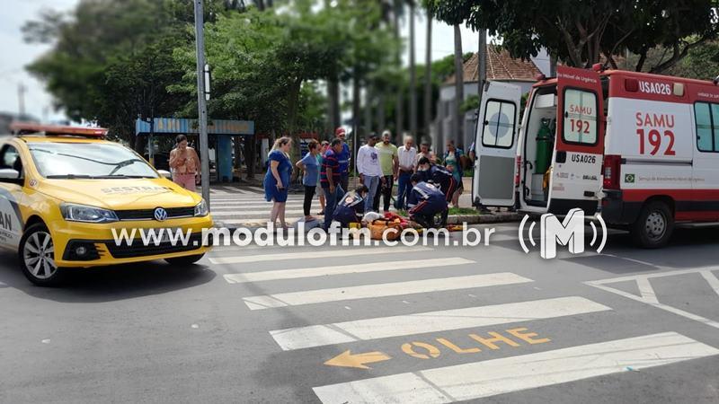 Homem fica ferido após ser atropelado por moto próximo à faixa de pedestres no Centro de Patrocínio
