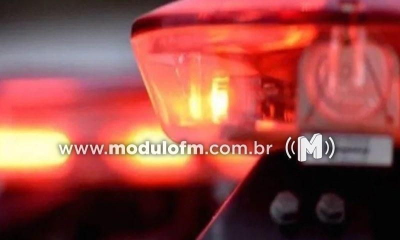 Bandidos fazem a limpa e furtam computador, celular e dinheiro de salão de beleza em Patrocínio