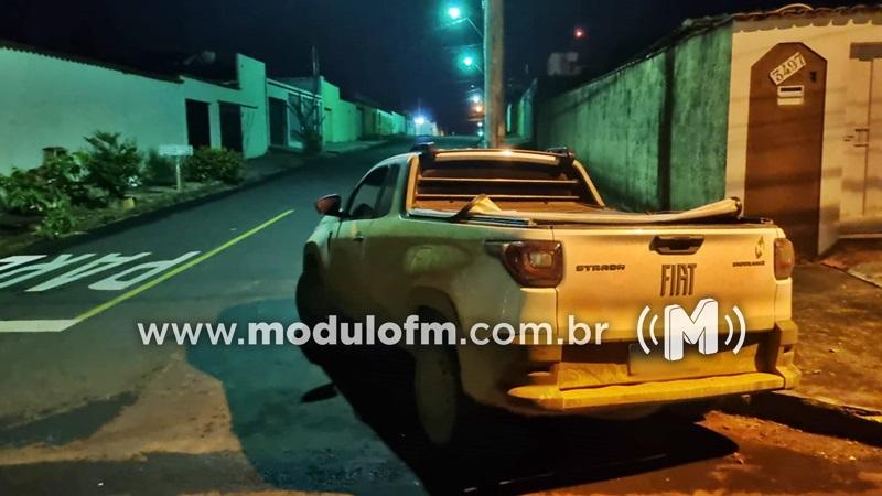 Deu ruim: Adolescentes furtam carro em posto de combustível, se envolvem em acidente e são apreendidos em Patrocínio