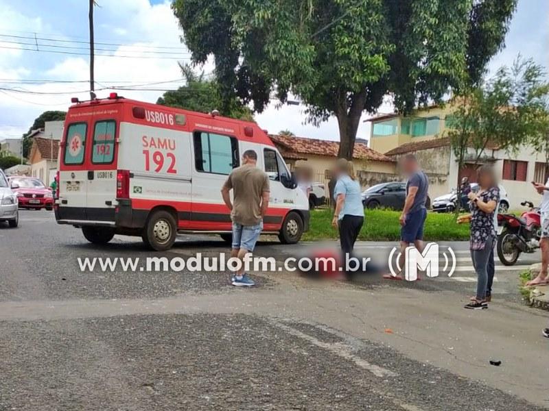 Veículo conduzido por idoso atinge moto e deixa três pessoas feridas em Patrocínio