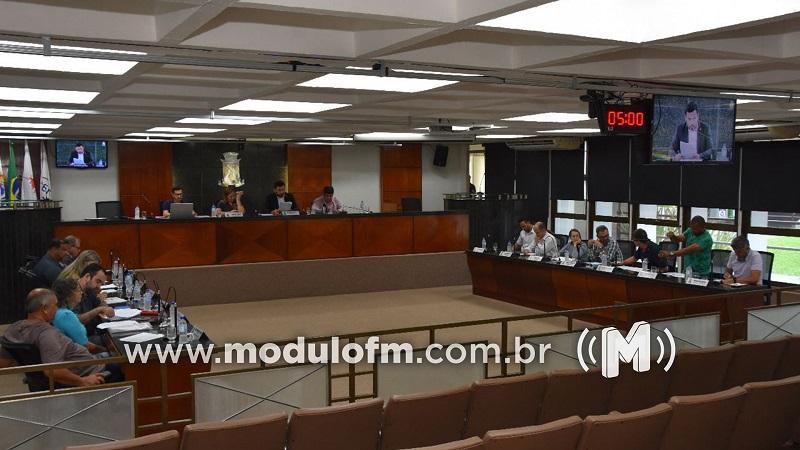 Vereador sugere leilão de objetos entregues para conserto e...
