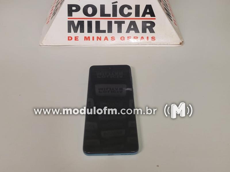 Adolescente é encontrada com celular furtado em loja de Patrocínio