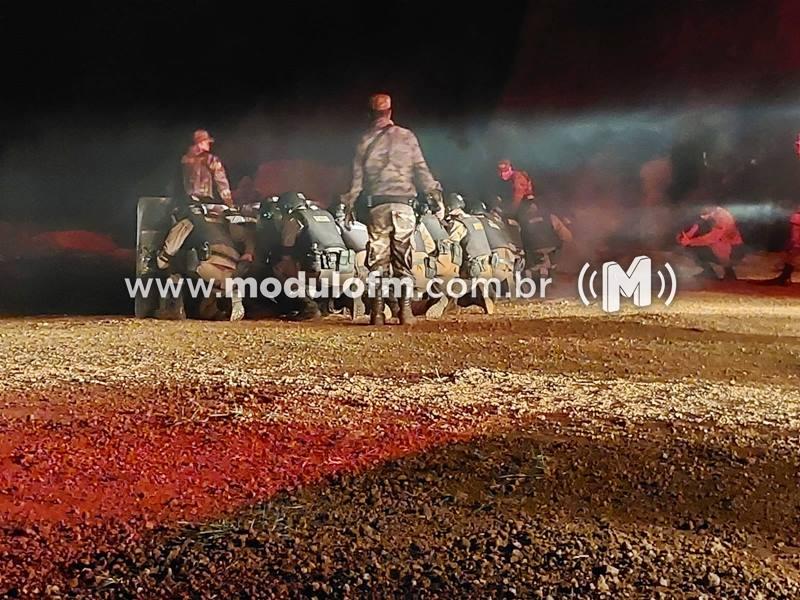 Policiais Militares do 46º BPM aprimoram habilidades em patrulhamento tático para combater a criminalidade