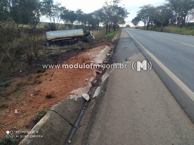 Imagem 2 do post Tragédia na BR-365: Caminhoneiro perde a vida em acidente ao desviar de árvore caída na pista
