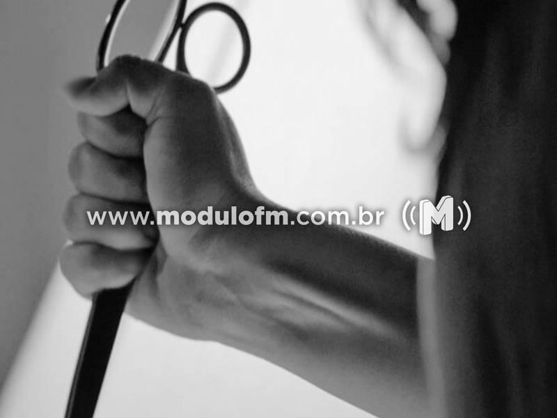 Detento da APAC protagoniza tentativa de fuga, agride funcionária...