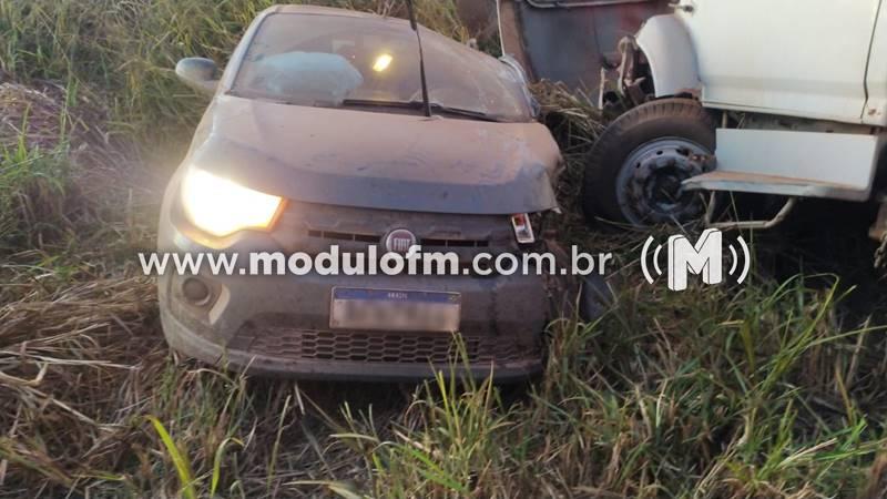 ATUALIZADA: Grave acidente deixa duas vítimas fatais e duas feridas na BR-365 em Patrocínio