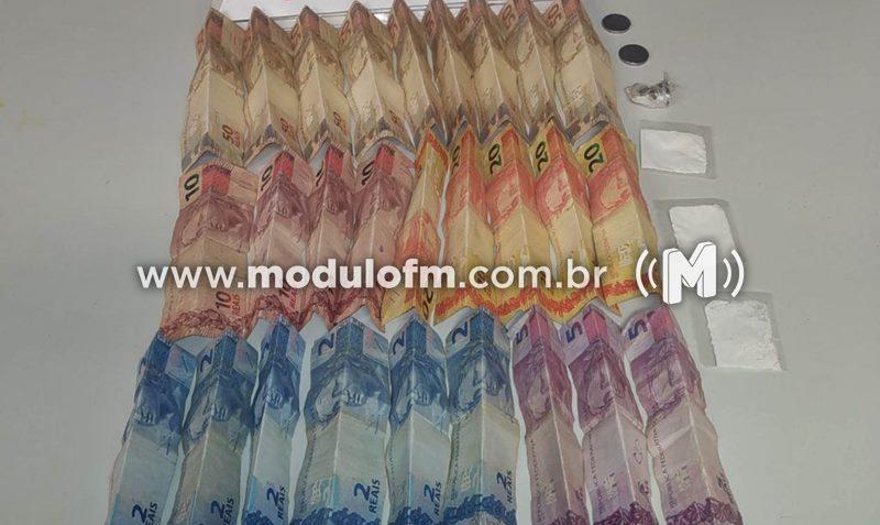 Jovem de 20 anos é preso por suspeita de comércio de drogas no interior de clube em Patrocínio