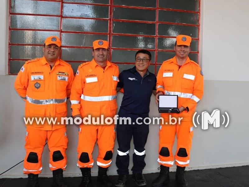 Mosaic Fertilizantes doa veículo e equipamentos ao Corpo de Bombeiros em Patrocínio
