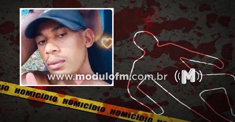 Homem é morto com tiros na cabeça em suposto...
