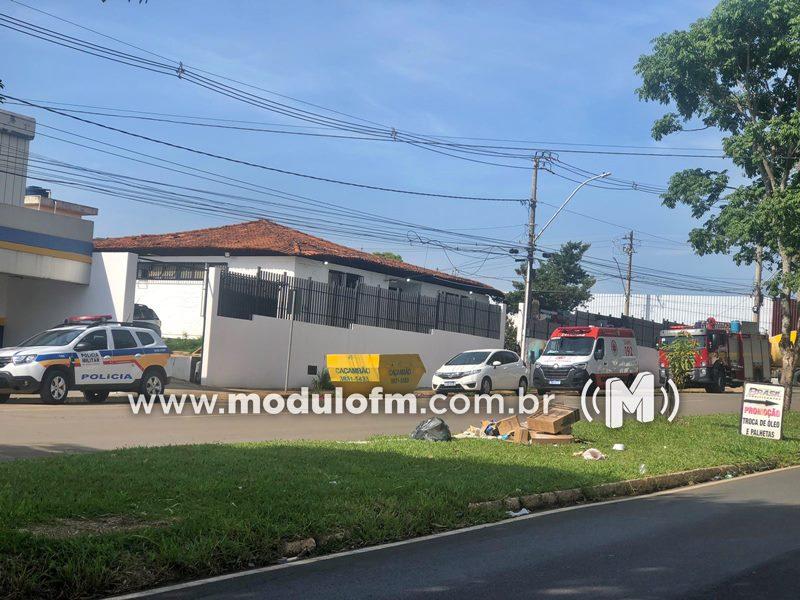 Homem em surto psicótico invade delegacia de Polícia Civil em Patrocínio na tentativa de tirar a própria vida