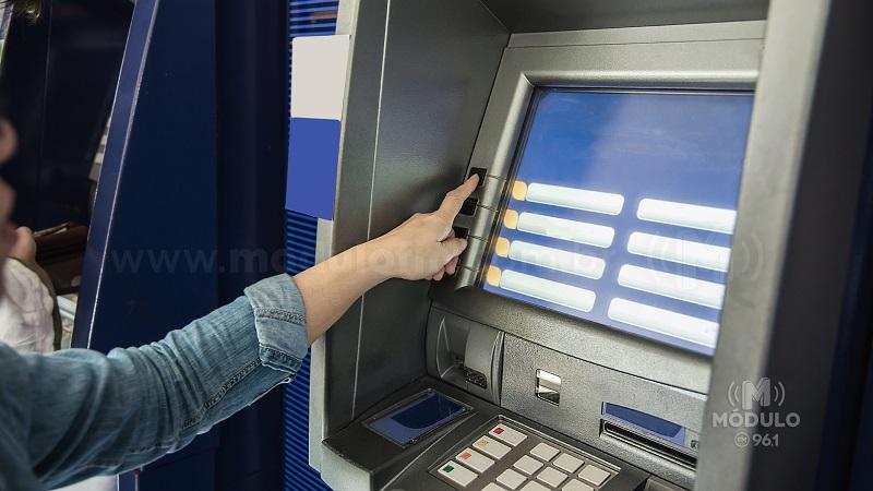 Bancos ficarão fechados nesta quinta-feira (02), mas funcionarão normalmente...