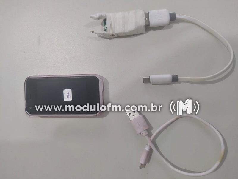 Celular, chip e cabos de carregador são encontrados em cela na Penitenciária de Patrocínio