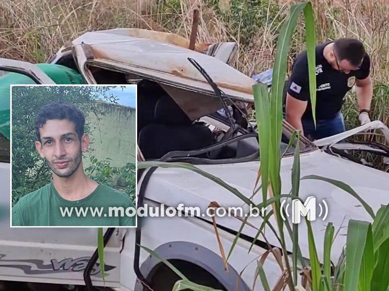Jovem morador de Patrocínio morre em acidente fatal envolvendo carro e carreta em Pirapora