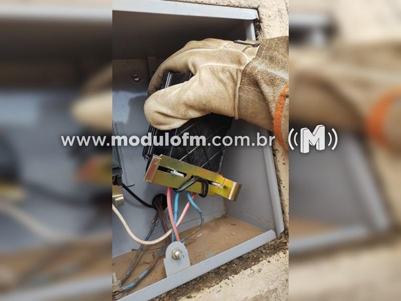 Moradora do bairro Santo Antônio é presa sob suspeita de furto de energia em Patrocínio