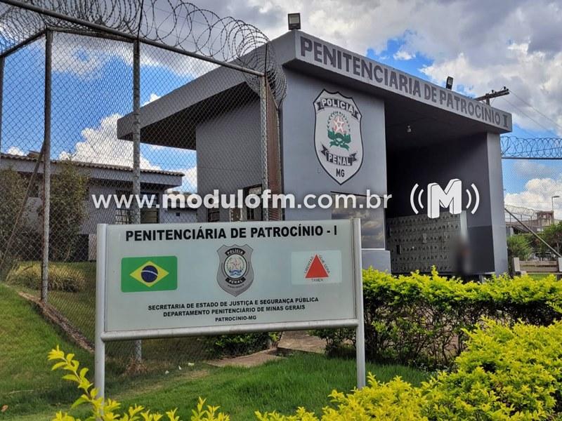 Pavilhão de presos de alta periculosidade em Patrocínio é alvo de operação que resulta na apreensão de celulares e objeto perfurante