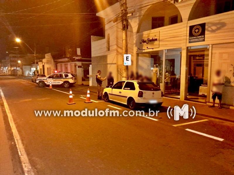 Polícia Militar intensifica fiscalização de motocicletas com alterações e veículos modificados em Patrocínio