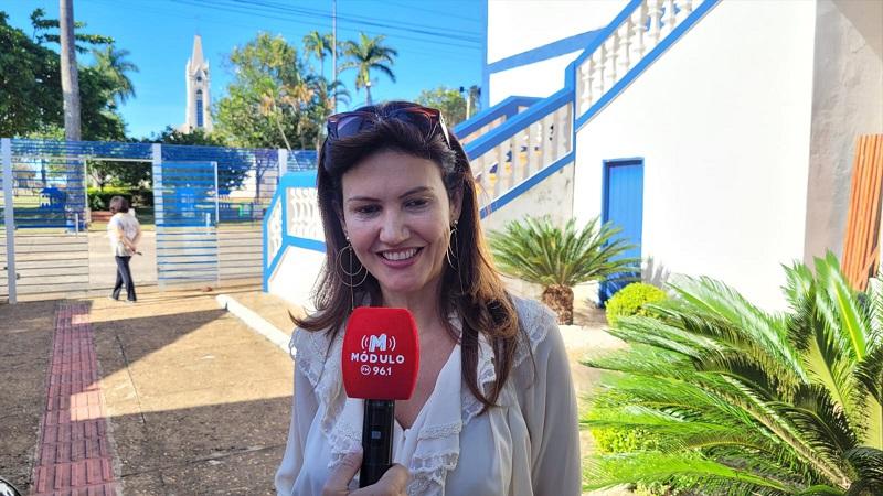 Vereadora Eliane Nunes explica motivo para retorno antecipado à Câmara Municipal