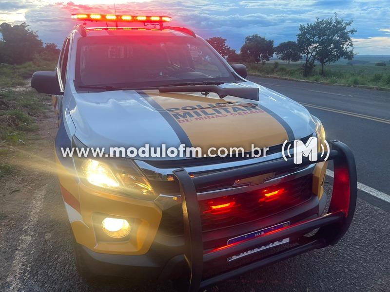 Homem é preso ao ser flagrado com Rifle na MGC 462