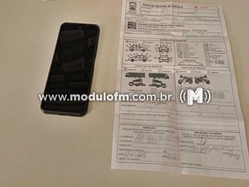 Idoso tem celular furtado em posto de combustível e suspeito é preso após esconder aparelho em monte de areia no bairro Serra Negra