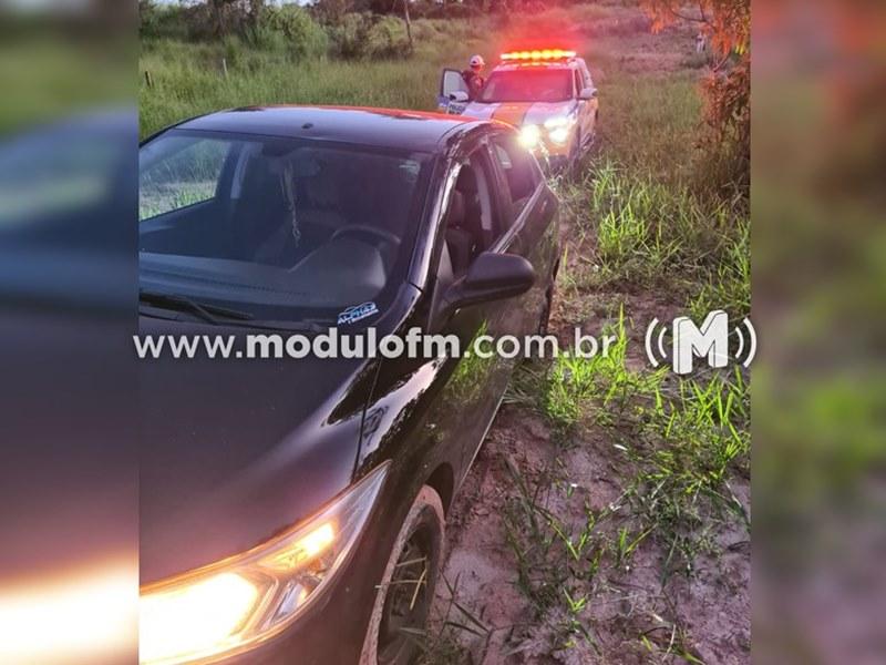 Perseguição termina com prisão de jovem por tráfico de drogas na MG-190 em Abadia dos Dourados