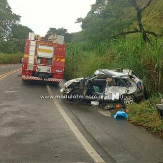 Grave acidente deixa família ferida na MG-187 próximo de Salitre de Minas