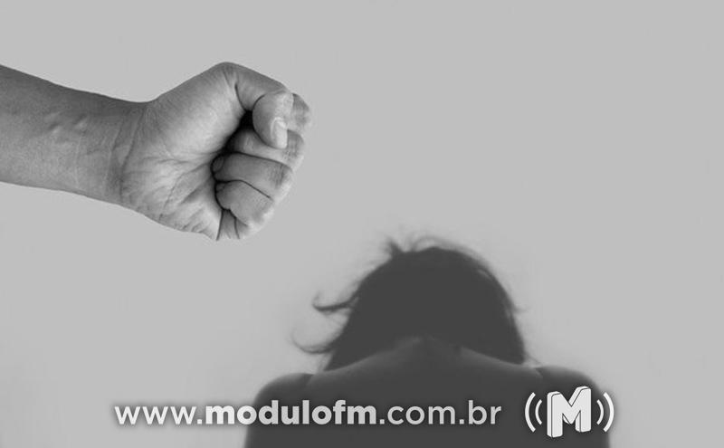Homem agride namorada por ciúmes após ela receber chamada telefônica de outro homem em Patrocínio