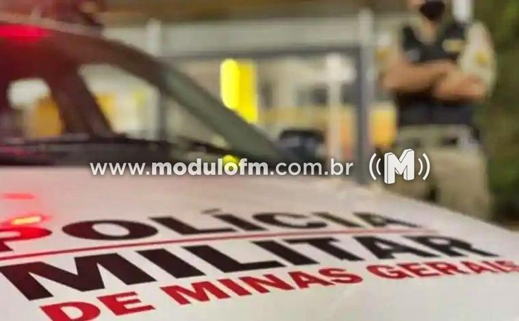 Polícia detém dois irmãos menores, de 11 e 12 anos, suspeitos de furtar mil reais de residência em Patrocínio