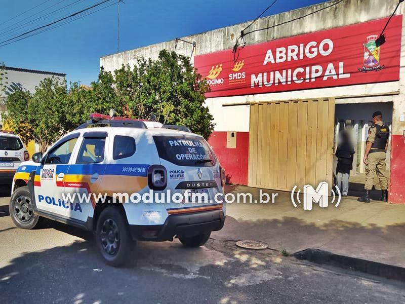 Homem é preso por furtar pertences de mulher em situação de rua em Patrocínio