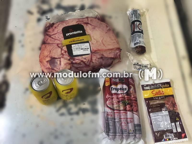 Idoso com tornozeleira eletrônica é preso por furto de...