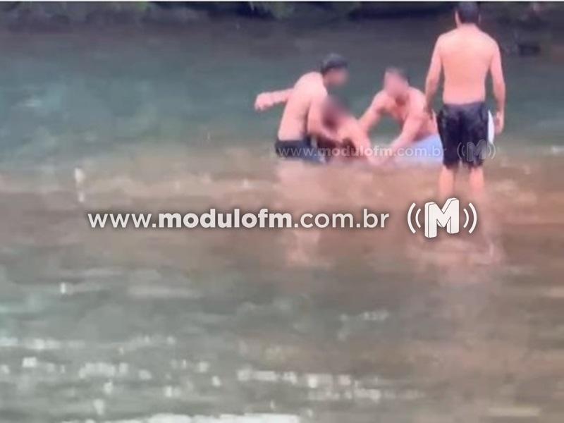 Colombiano de 49 anos tem afundamento de crânio após pular da cachoeira dos Borges